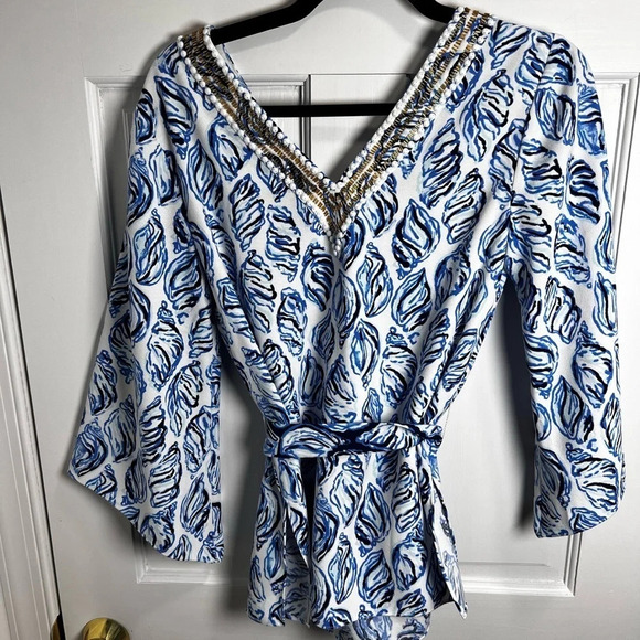 Lilly Pulitzer size 2 absolutely gorgeous shell top with beading detail and tie - Picture 4 of 4